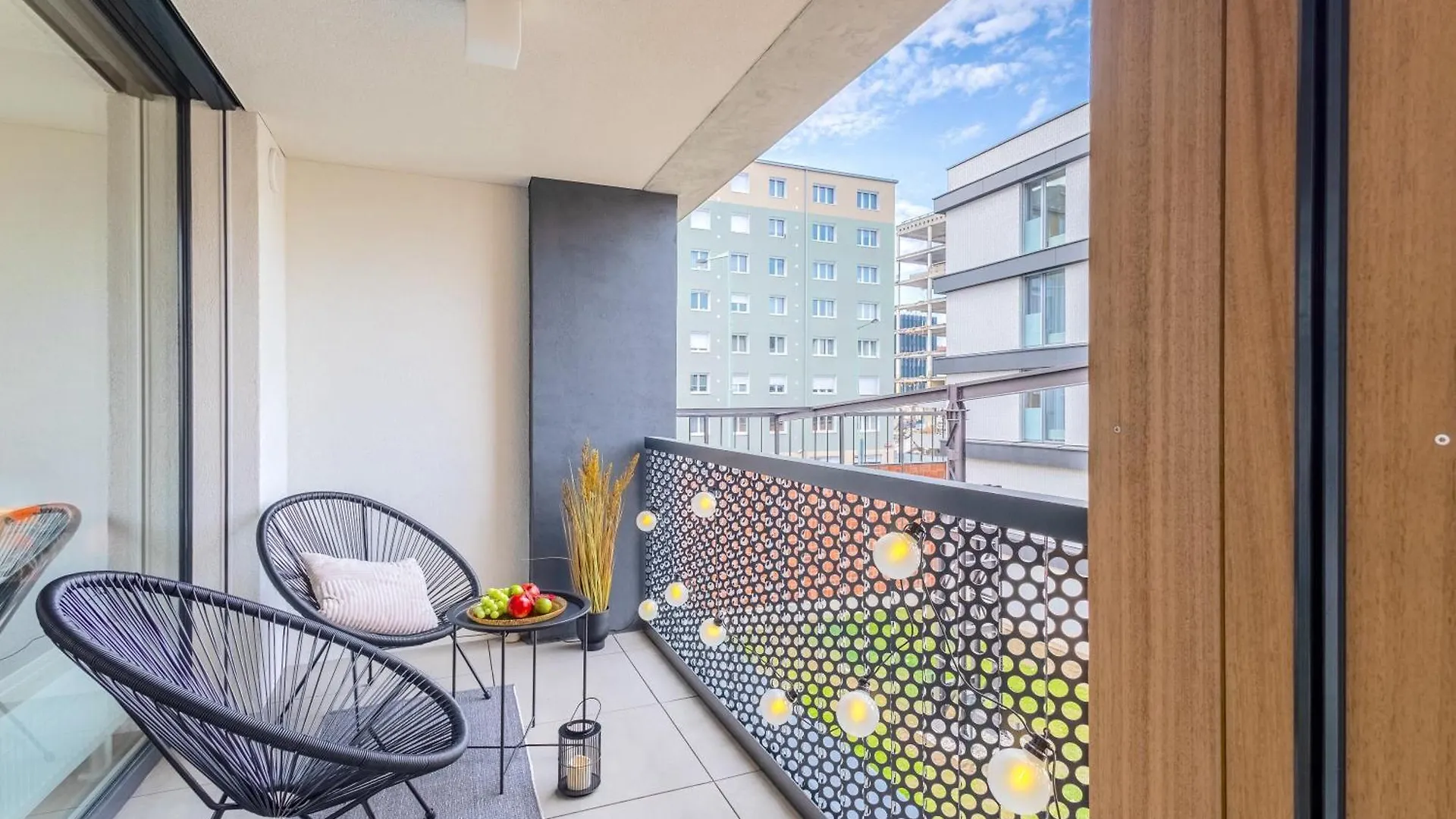Design Apartment - Balcony, Free Parking, Yoga, 10 Mins To Center, By Gravity Prague