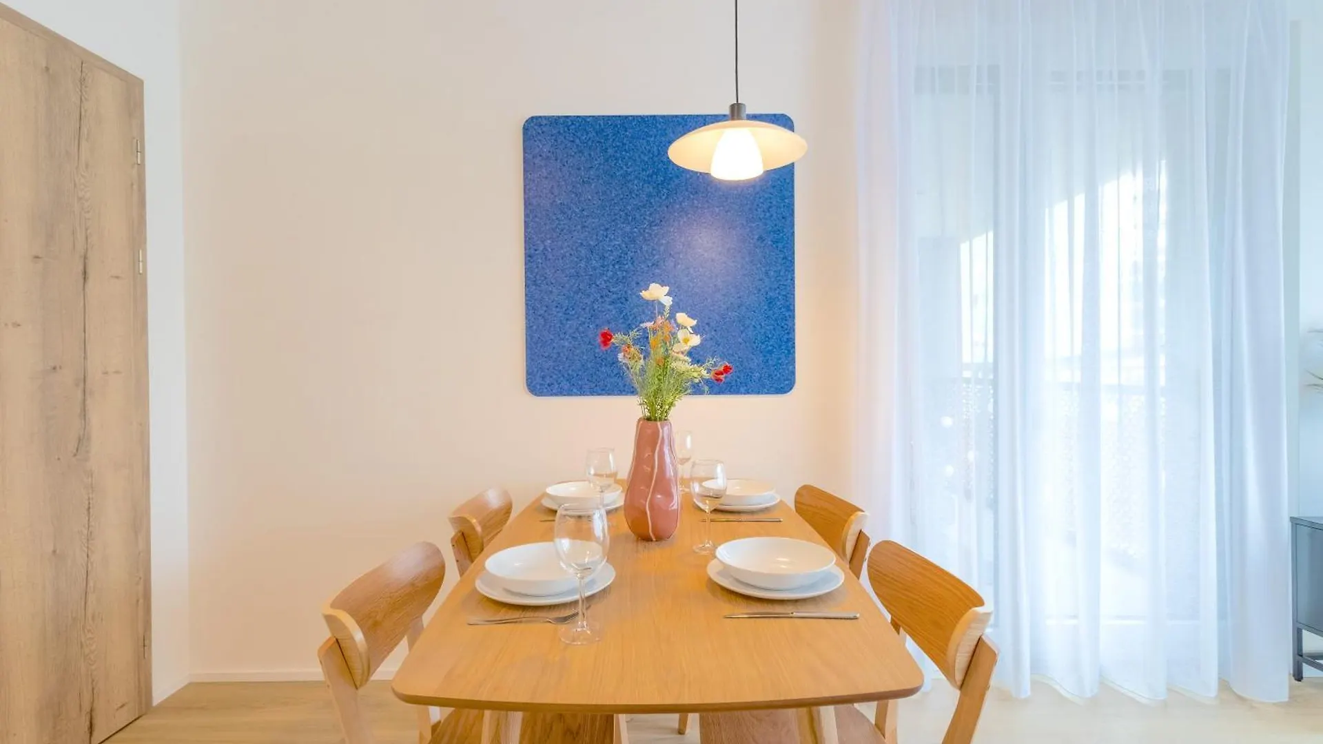 Design Apartment - Balcony, Free Parking, Yoga, 10 Mins To Center, By Gravity Prague Czech Republic