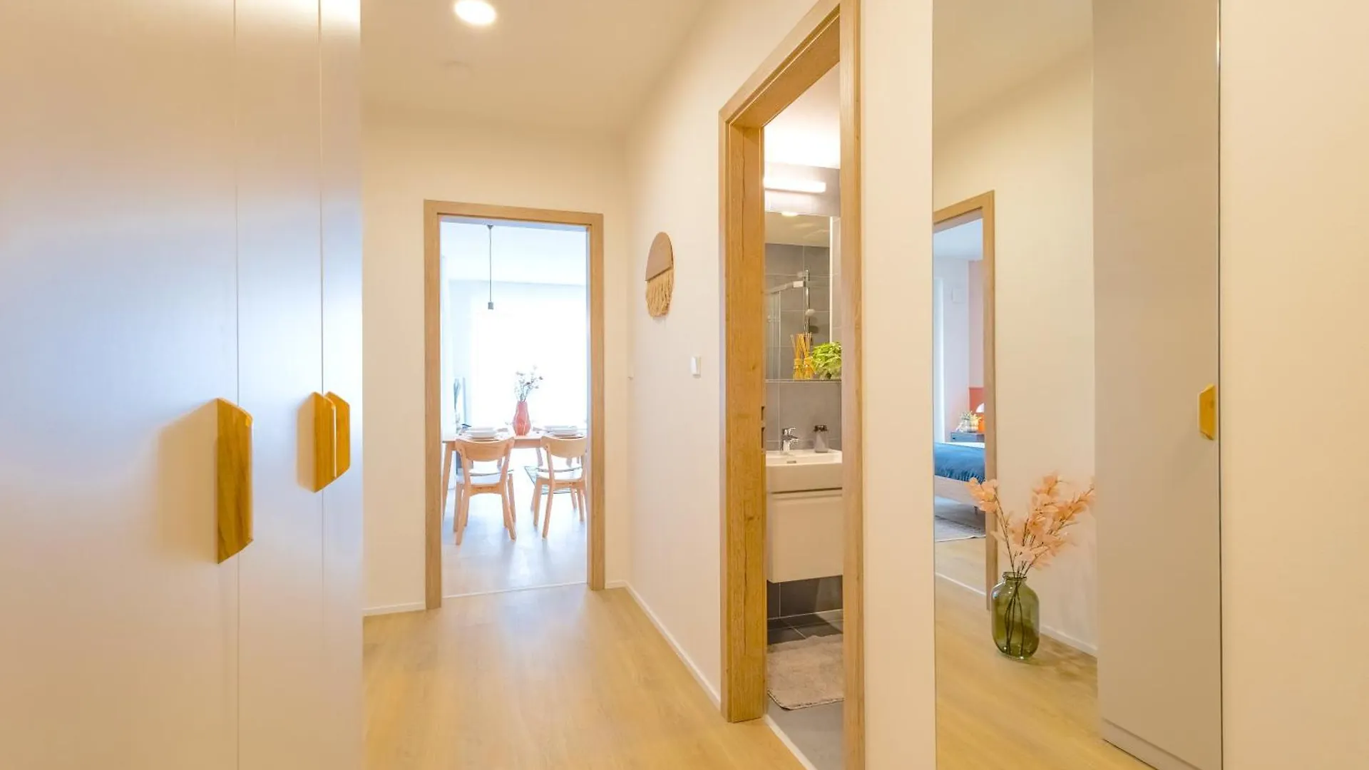 Design Apartment - Balcony, Free Parking, Yoga, 10 Mins To Center, By Gravity Prague